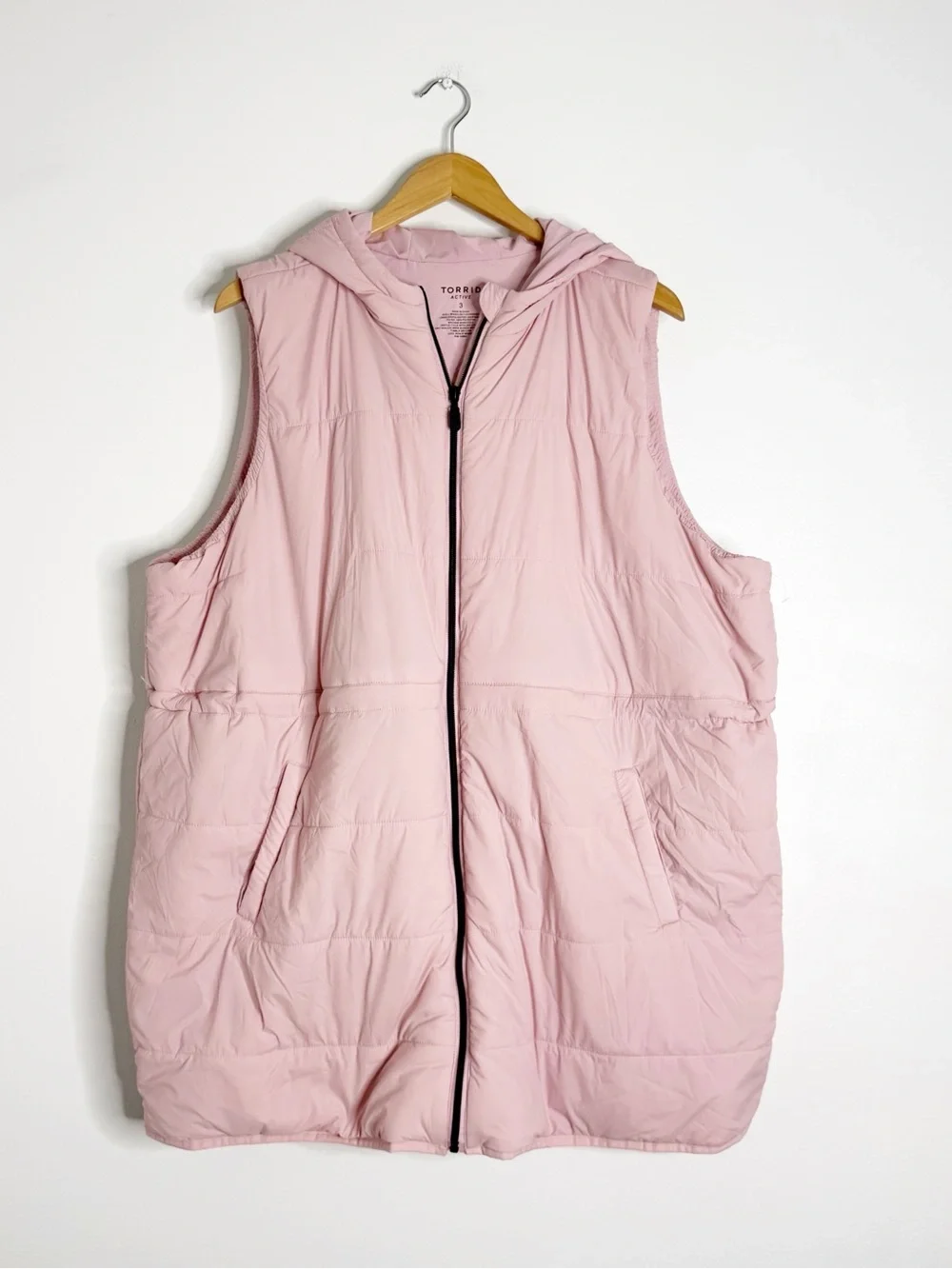 Torrid Active Pink Hooded Puffer Vest Size 3 Plus Size NWOT